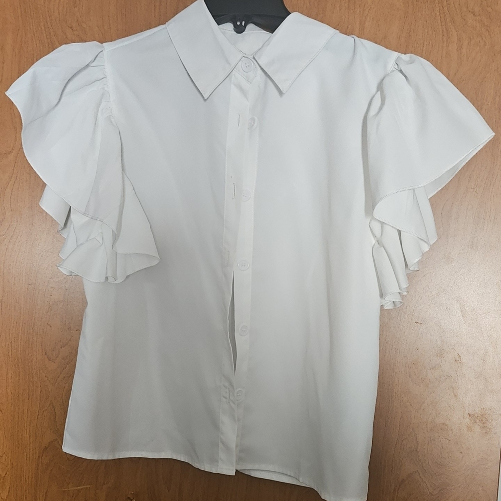 SHEIN White Ruffle Sleeve Blouse